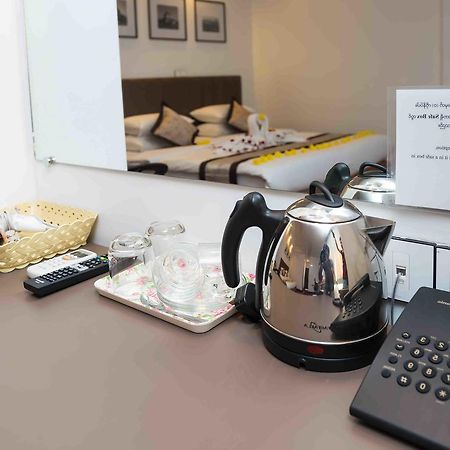 High Five Hotel Yangon Exterior photo