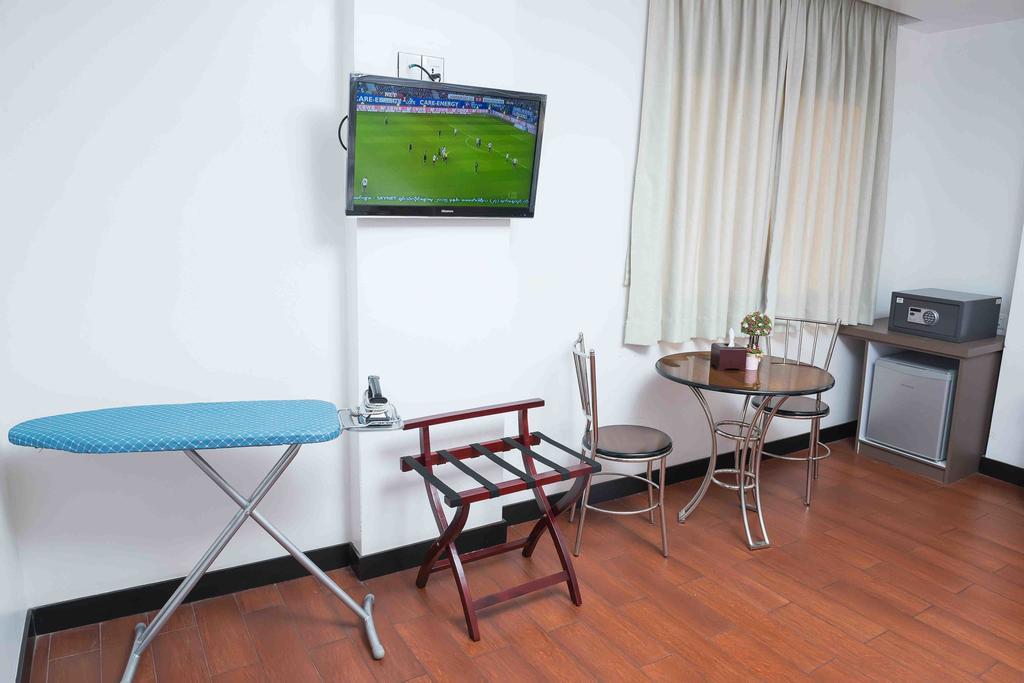 High Five Hotel Yangon Exterior photo