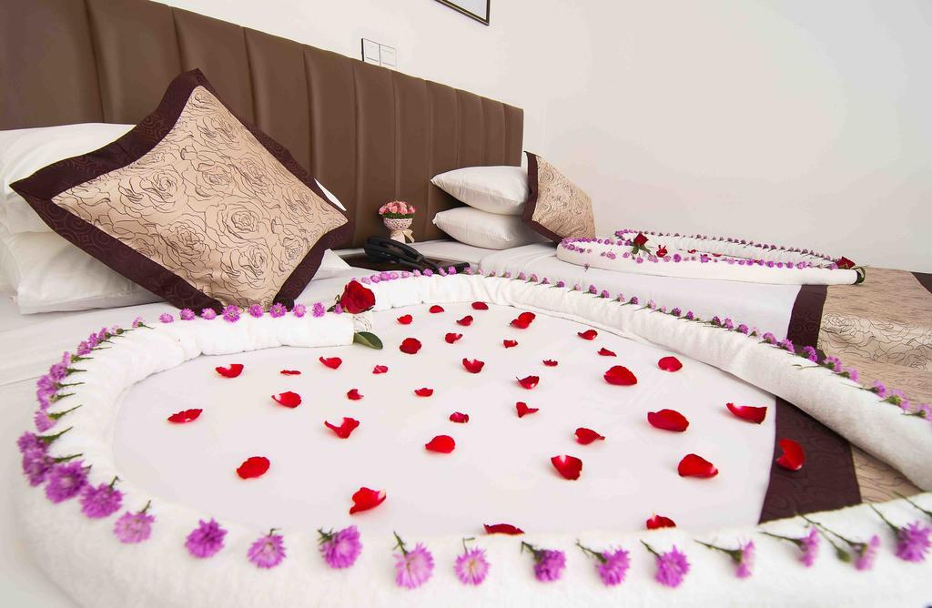 High Five Hotel Yangon Room photo