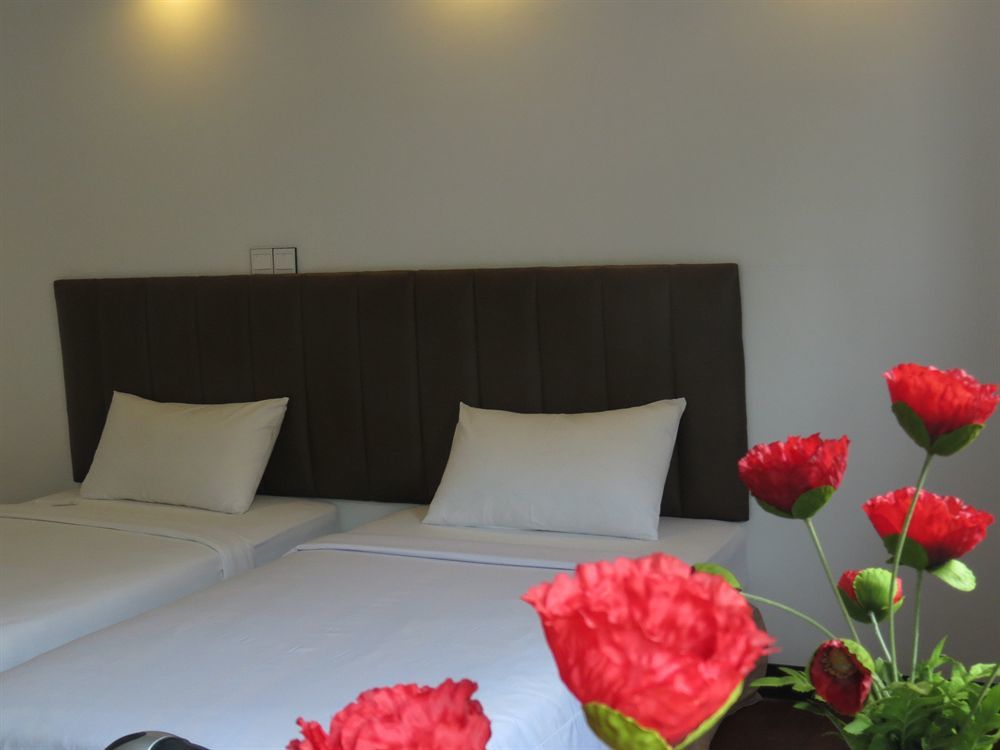 High Five Hotel Yangon Exterior photo