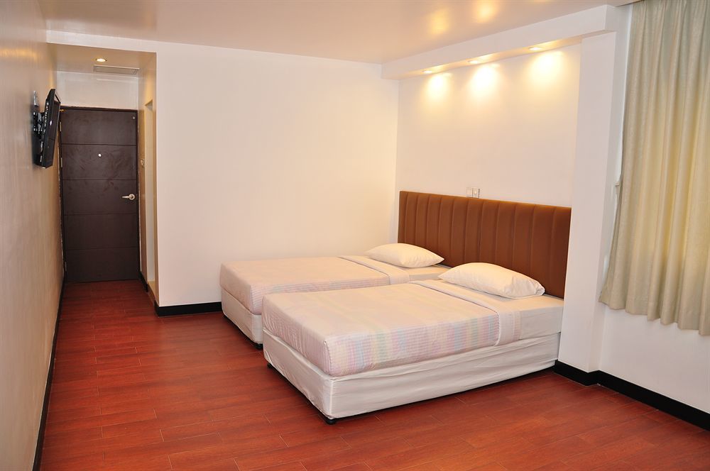High Five Hotel Yangon Exterior photo