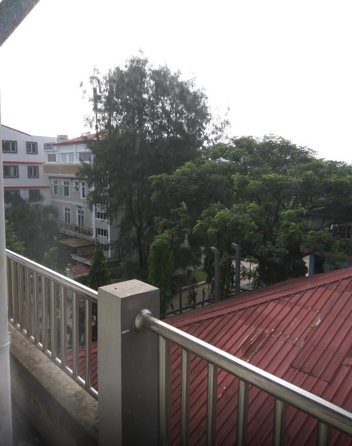 High Five Hotel Yangon Exterior photo