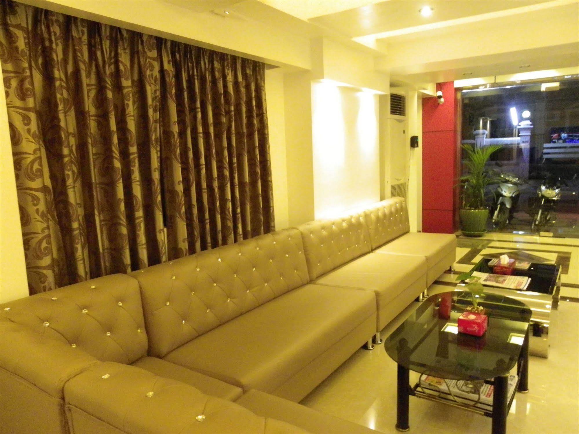 High Five Hotel Yangon Exterior photo
