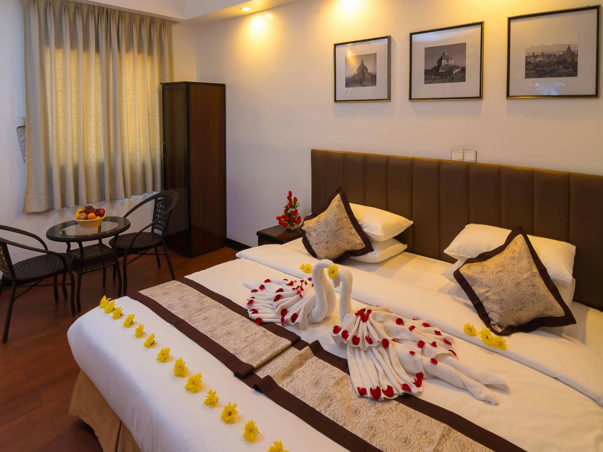 High Five Hotel Yangon Exterior photo