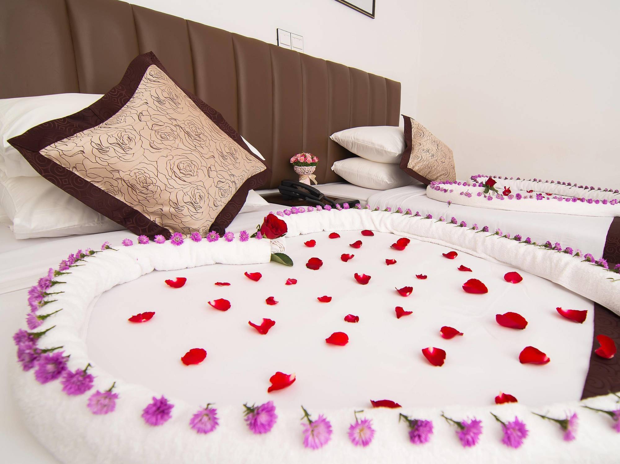 High Five Hotel Yangon Exterior photo