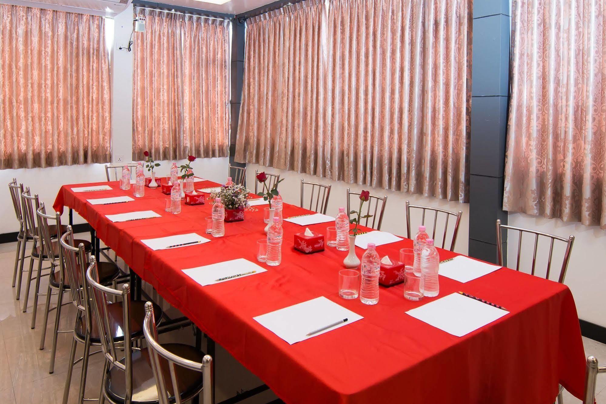 High Five Hotel Yangon Exterior photo